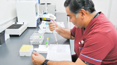 El laboratorio del Centro Infanto Juvenil de Río Grande consolida su servicio con más de 100 mil análisis realizados