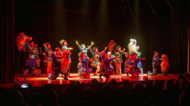 La Municipalidad de Ushuaia llevó adelante la “Noche de Danzas del Mundo” en la Casa de la Cultura Enriqueta Gastelumendi