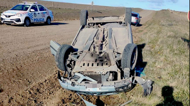 Ruta B: vuelco de un automóvil dejó una mujer lesionada