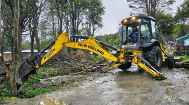 Por las intensas lluvias la Municipalidad despliega cuadrillas para asistir a vecinos