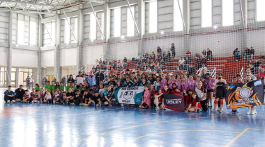 Más de 80 niños y niñas disfrutaron de un encuentro local de Mini Vóley en Río Grande