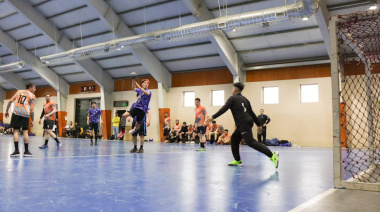Las Selecciones Mayores de Handball disputaron un clásico provincial en Río Grande