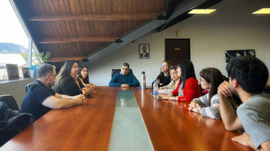 Firma de convenio entre la Municipalidad de Ushuaia y el IPES “Florentino Ameghino” para prácticas profesionales rentadas
