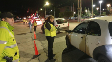 Se controló 135 vehículos e infraccionó a 16 conductores en un operativo preventivo en Plaza Piedrabuena