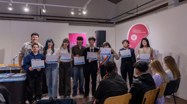 La Municipalidad de Ushuaia acompañó el acto de asunción de las nuevas autoridades de la unión de estudiantes secundarios de Ushuaia