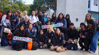 Propuestas recreativas y formativas para que las juventudes disfruten el verano en la isla