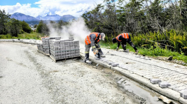 Se avanza con trabajos de recuperación vial, veredas y mantenimiento urbano en distintos puntos de la ciudad