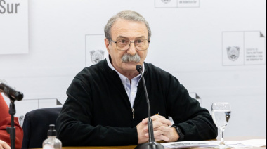 “Es falso que exista desvío de fondos, falta de inversiones o desmanejos en el Puerto de Ushuaia”