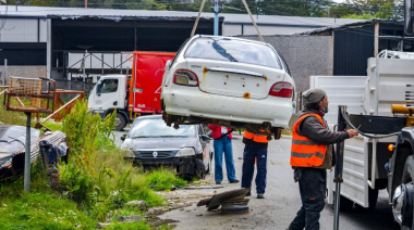 Se sustentable continúa con el retiro de chatarra abandonada en la vía pública