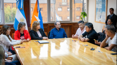 “El Acuerdo garantiza salarios y estabilidad para todos los trabajadores portuarios”