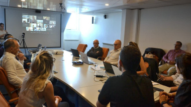 Se encabezó la primera reunión anual de la CAAE e insistió en la defensa de la Ley 19.640