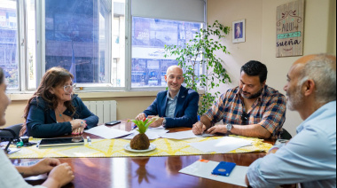 Se firmó un acuerdo con la UNTDF para que esa institución afronte el pago de servicios con acciones de cooperación, consultoría y asesoramiento