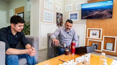 Vuoto se reunió con jóvenes emprendedores que elaboraron una yerba mate fueguina