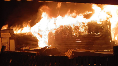 Incendio dejó una casa totalmente destruida