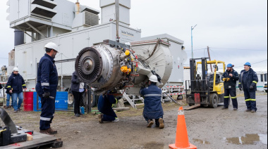 Se cumplió el mantenimiento integral de la turbina Taurus 60 en la Usina de Ushuaia