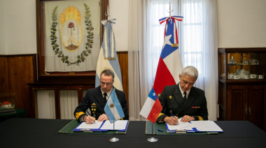 Armadas de Argentina y Chile realizaron reunión en Ushuaia