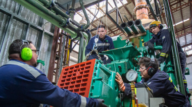 Llegaron nuevos repuestos y avanzan los trabajos sobre el sistema de generación eléctrica