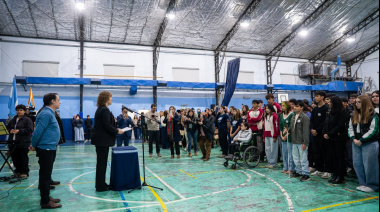 Estudiantes de Ushuaia prometieron lealtad a la Constitución Provincial