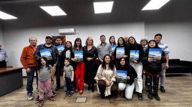 Decretos de adjudicación de tierras a graduados universitarios