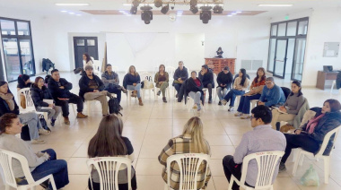 Continúa el ciclo "De la Idea al Negocio" para impulsar a emprendedores y emprendedoras