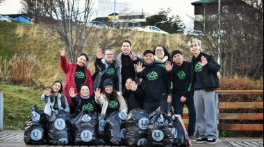 "Caleb" realizaron una jornada solidaria en el anexo de Zoonosis y el paseo del centenario