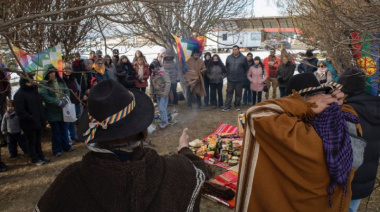 La Municipalidad de Ushuaia acompañó la ceremonia a la Pachamama en el Paseo de las Rosas