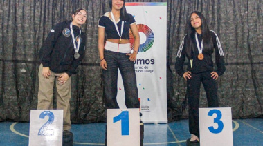 Kiara Pino fue convocada al campus nacional sub-15 de levantamiento olímpico en el CeNARD