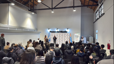 Gobierno realizó la entrega de certificados de capacitación hotelera y gastronómica
