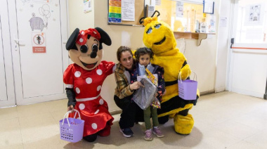 Gobierno acompañó y entregó presentes a niñas y niños internados en los hospitales