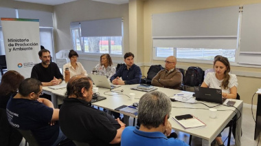 "La verdadera defensa de nuestra industria no se logra vaciando los puestos de trabajo, sino agregándoles valor"