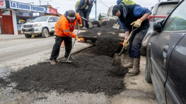 Se continúa con trabajos de bacheo y mantenimiento vial durante el operativo invierno