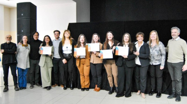 Se suma cinco nuevos médicos al sistema de salud y celebra la primera promoción de la RISAMC