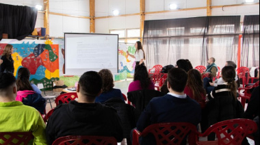Fortalece la protección de niñas, niños y adolescentes a través de capacitaciones