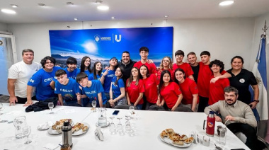 Estudiantes del Colegio José Martí mantuvieron una reunión con Walter Vuoto