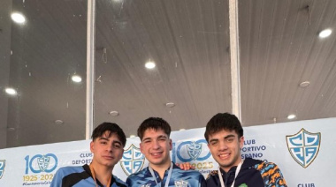 El equipo municipal de natación compitió en el Torneo Hispanista