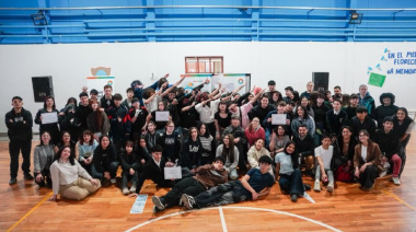 Culminó la instancia provincial de parlamento juvenil del MERCOSUR con jóvenes y docentes de las tres localidades