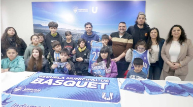 Estrenó nueva indumentaria deportiva