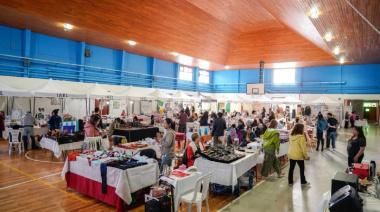 Gran participación en la feria emprender TDF edición mes de las maternidades
