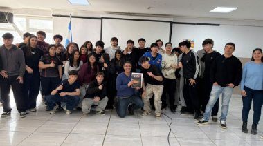 Oferta académica del Instituto Universitario River Plate a estudiantes del Colegio José Martí