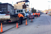 Se continúa con tareas de bacheo y mantenimiento de calles de Ripio