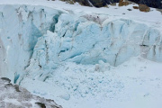 Se recomienda evitar el acercamiento al glaciar Ojo del Albino