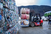 Se exportarán 15 toneladas de material reciclado al continente