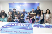 Estrenó nueva indumentaria deportiva