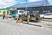 Se realizan trabajos de bacheo en distintos puntos de Ushuaia