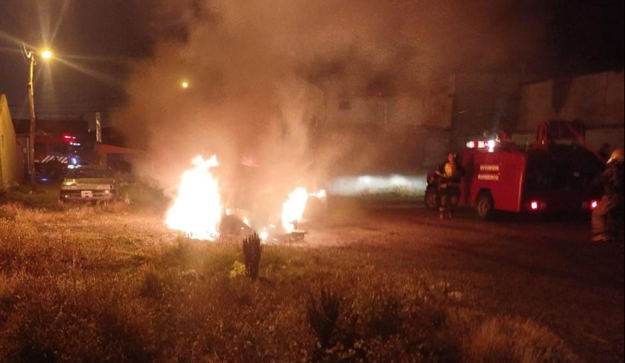 Incendio intencional de un vehículo en Río Grande