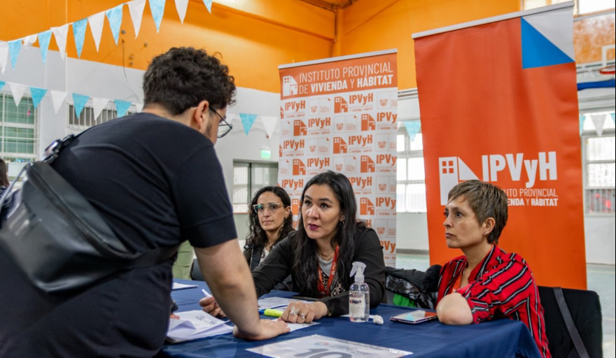 Gobierno en tu Barrio asistió a 400 personas en Río Grande