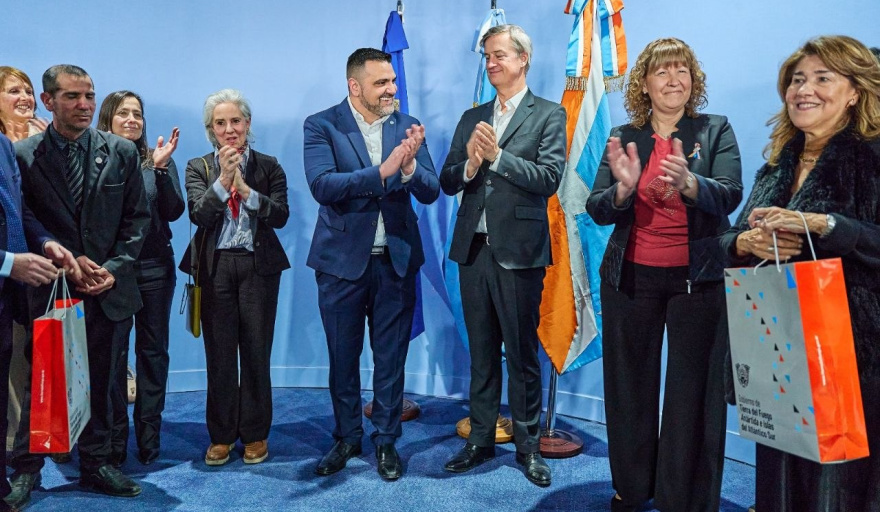 Vuoto llevó el mensaje de Malvinas al foro ambiental ante el embajador de la Unión Europea