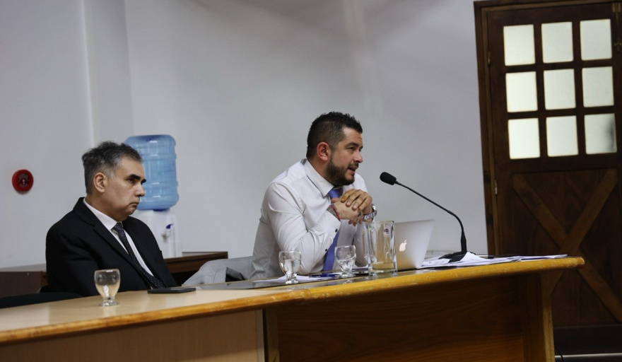 Comenzó el juicio contra un exfuncionario judicial acusado de violencia de género
